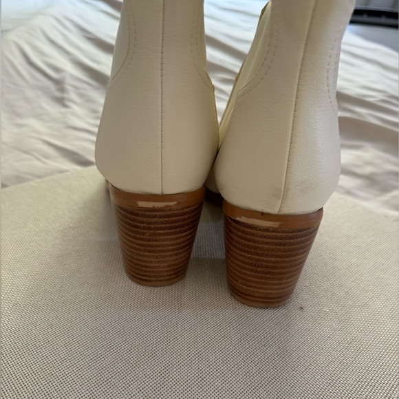 Billini Novena cream tall  boot size 10 - Picture 10 of 12
